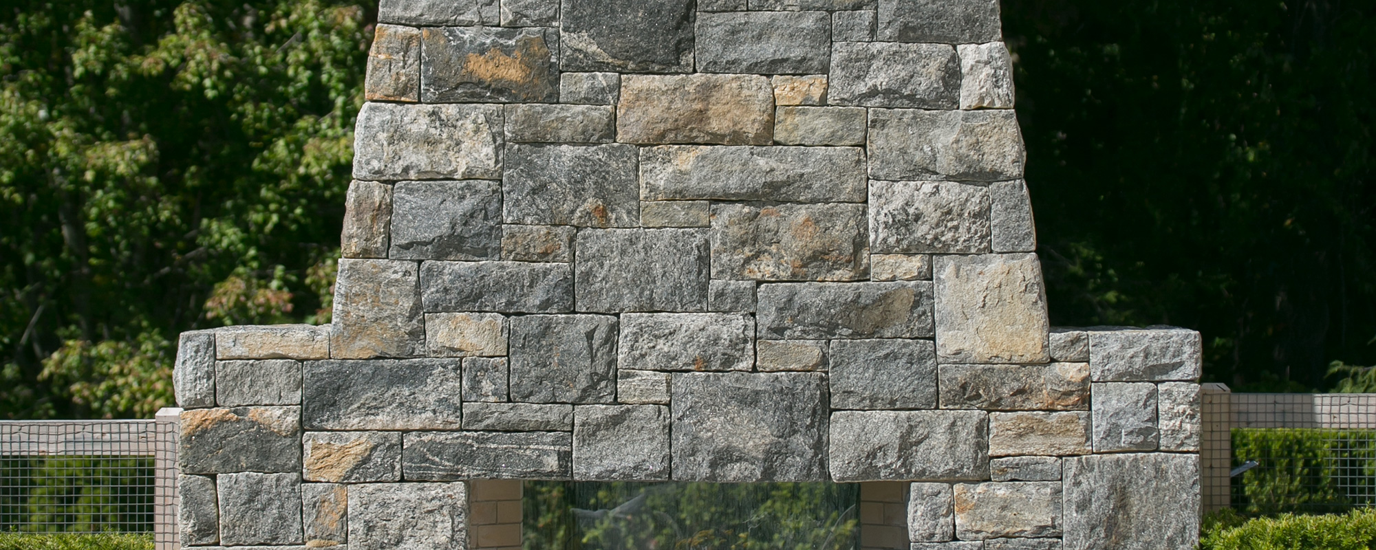 Everything You Need to Know About Bluestone for Landscaping - Wicki  Wholesale Stone, Inc.